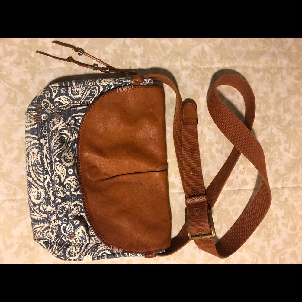 Lucky Brand cross body bag. Blue White